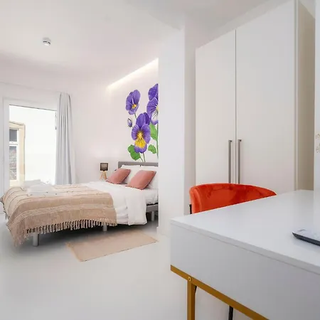 Primavera House *
