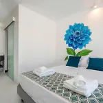 Primavera House *