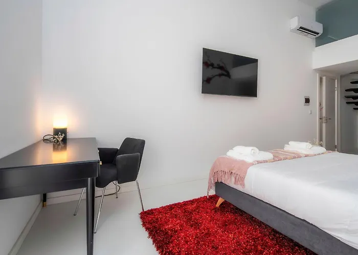 Primavera House * Faro